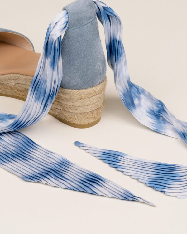 gaimo-alpargata-mujer-rim-azul-cunas-piel-primavera-verano-2023-detalle-1388×1735