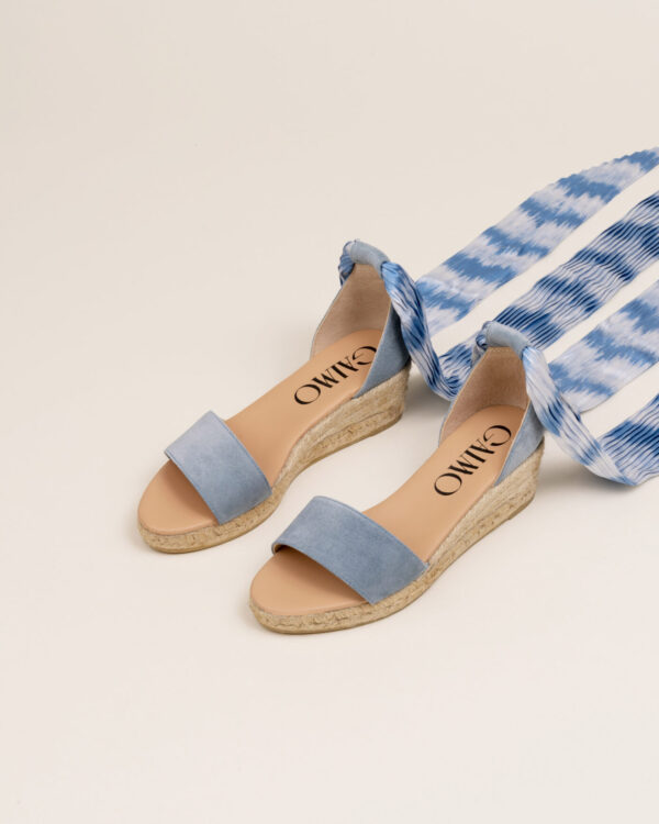 gaimo-alpargata-mujer-rim-azul-cunas-piel-primavera-verano-2023-par-1388×1735