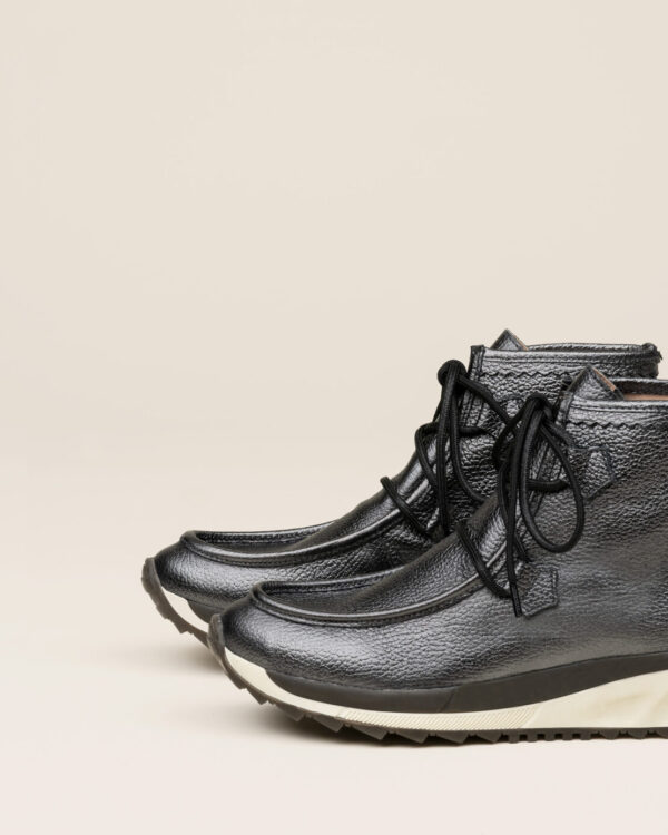 gaimo-botin-mujer-marcel-graffito-piel-otono-invierno-2024-detalle-1110×1388 gaimo-botin-mujer-marcel-graffito-piel-otono-invierno-2024-detalle-1110×1388