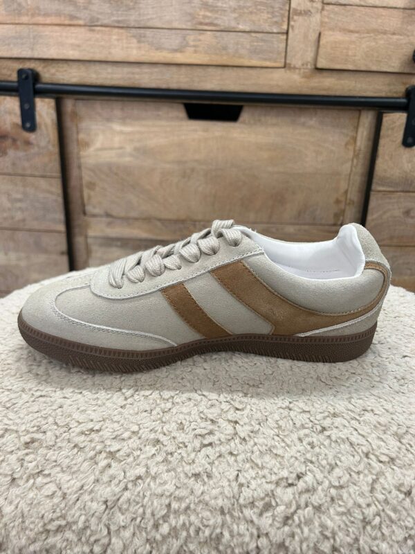 526f3718-1725-40fd-9bf6-fdd5583cc8c7