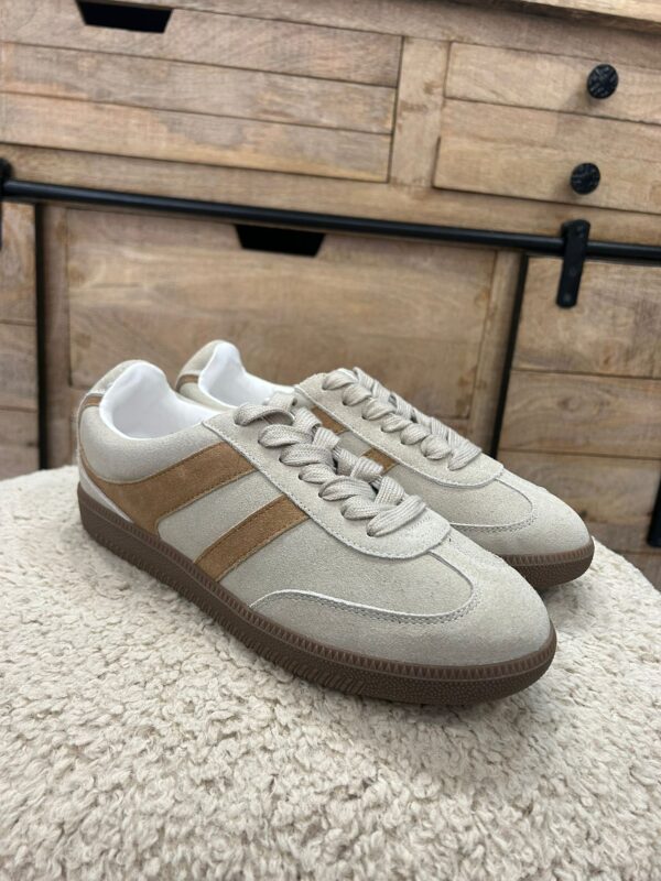 5b370d03-e080-4857-8363-793694bea715